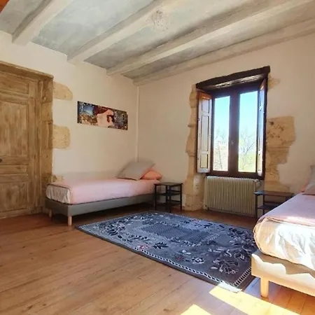 Maison De Charme A Avec Piscine Partagee *